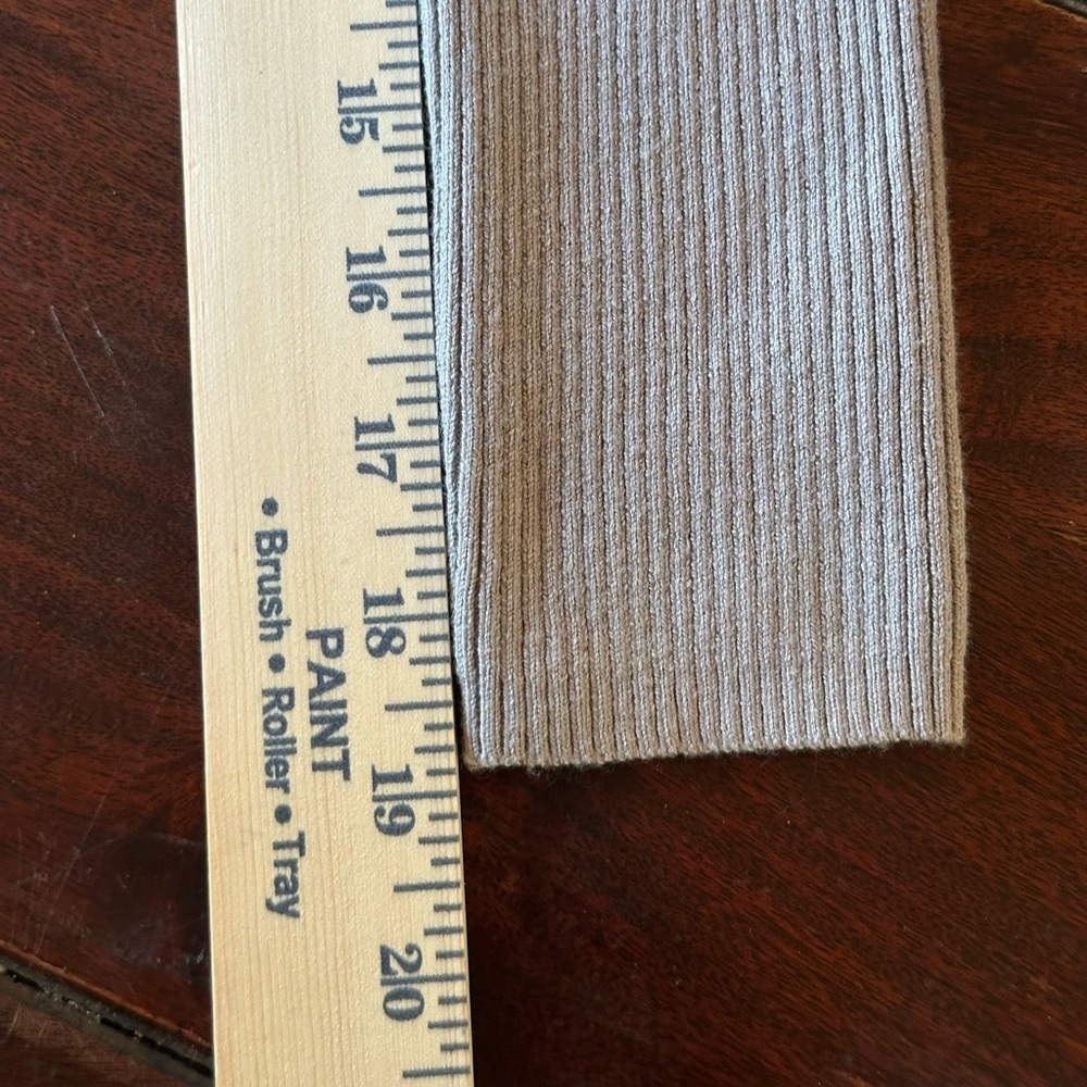 NWT Abercrombie & Fitch Ribbed Long Sleeve Bodysuit Small Taupe Sweetheart Neck - Picture 8 of 8